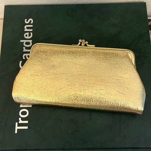Vintage Gold Clutch - Picture 3 of 9